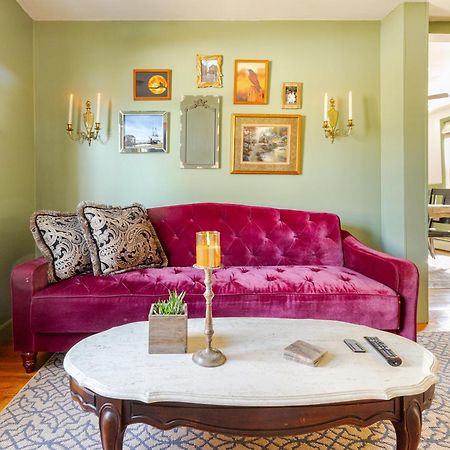 Moody Salem Home Away From Home Ngoại thất bức ảnh