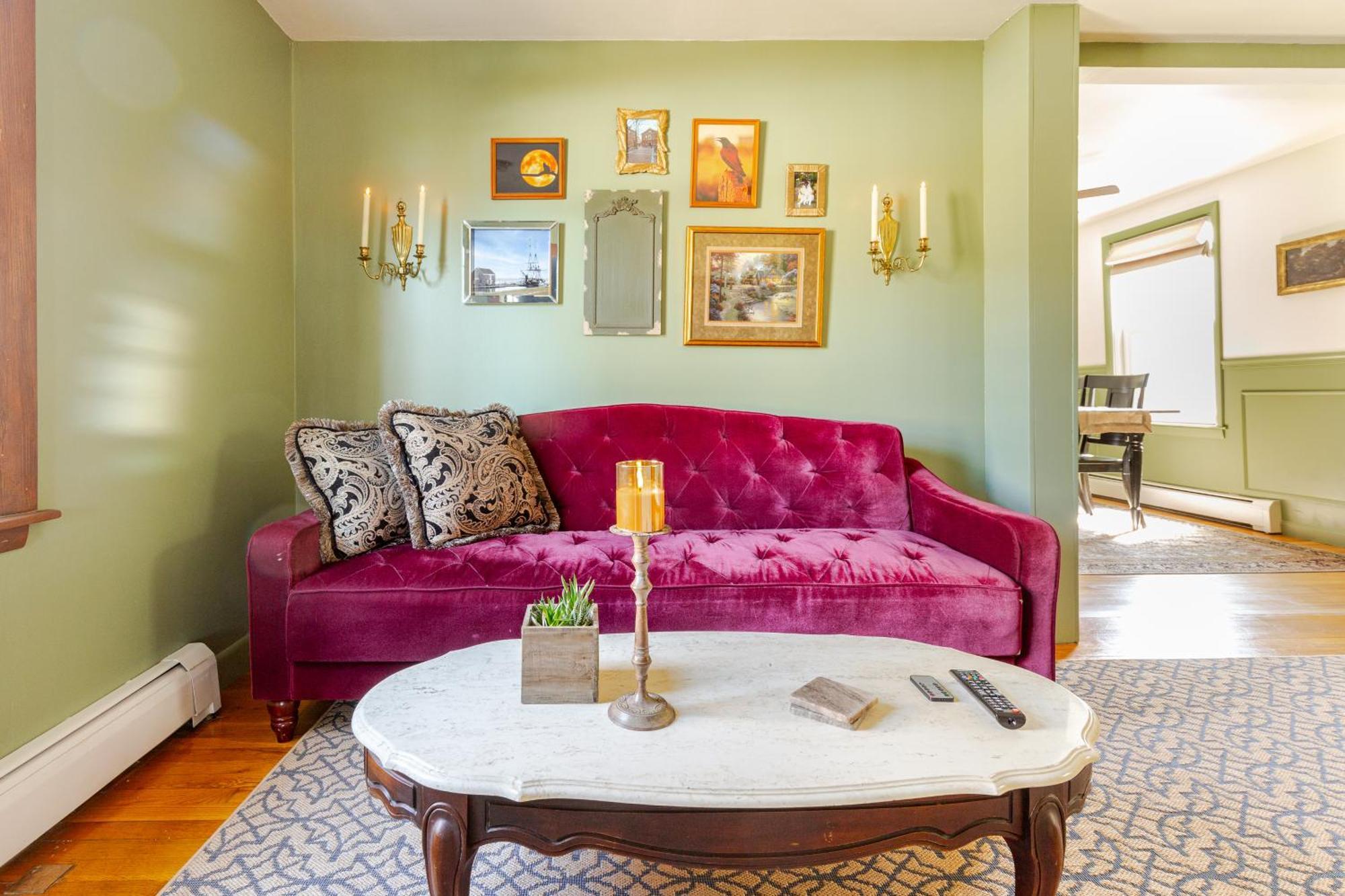 Moody Salem Home Away From Home Ngoại thất bức ảnh