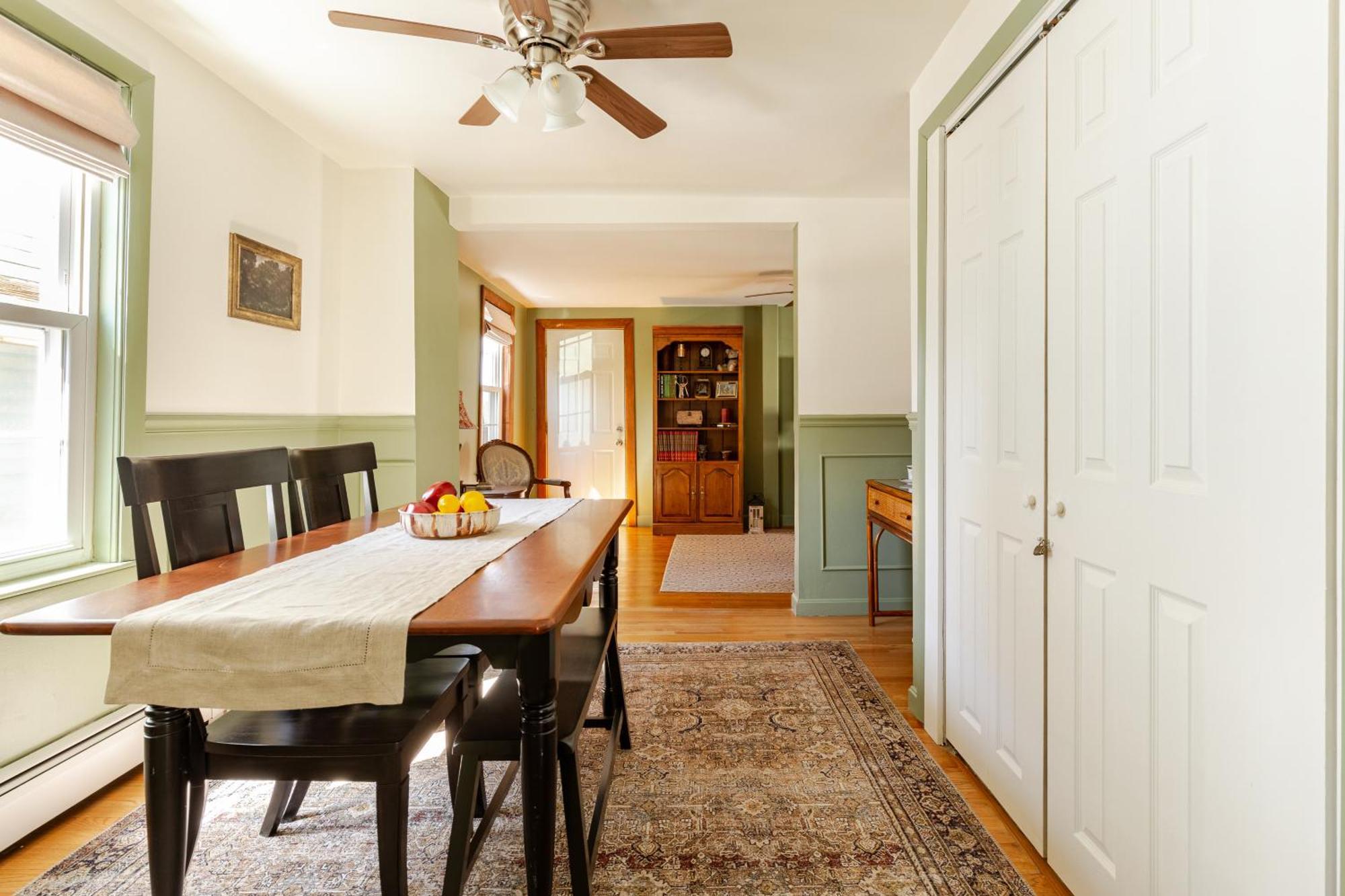 Moody Salem Home Away From Home Ngoại thất bức ảnh